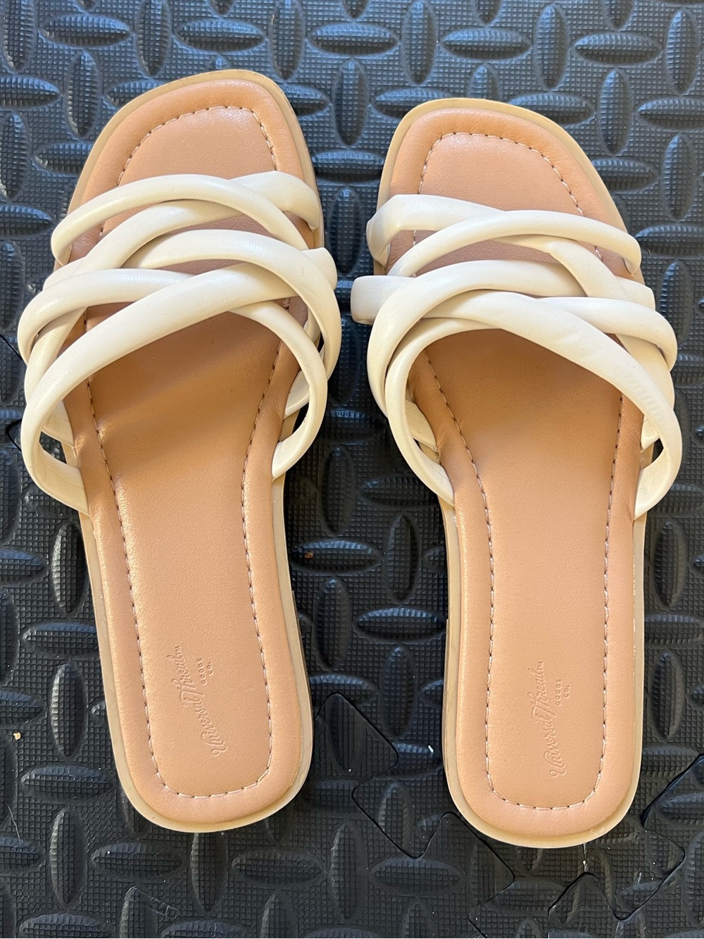 Universal Thread Ivory White Braided Strap Slide Sandals Size 8.5 - Picture 2 of 6